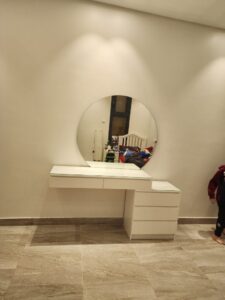 مع فريق متخصص في الترميمات العامة، نعيد لمكانك رونقه من خلال إصلاح الجدران، معالجة العيوب، تشطيبات عصرية وتجديد الواجهات، باستخدام مواد عالية الجودة وتقنيات متطورة. 768x1024