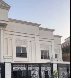 ترميم منازل، ترميم فلل، ترميم جدران، تجديد الواجهات، تشطيبات داخلية وخارجية، إصلاح تشققات، أعمال صيانة، عزل أسطح وجدران.