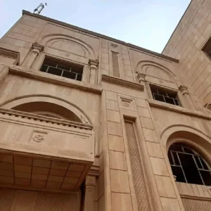 نقدم حلول الترميم الشامل للمنازل والشقق والفلل، من إصلاح التشققات وتجديد الأرضيات إلى التشطيبات الحديثة وعزل الأسطح، لنمنحك مظهرًا راقيًا وحياة أكثر راحة.